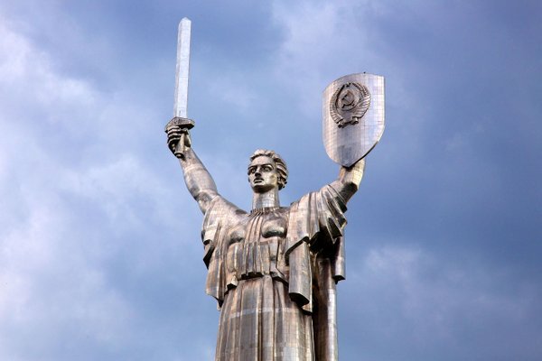 У Мінкульті висловились щодо демонтажу “Батьківщини-матері”