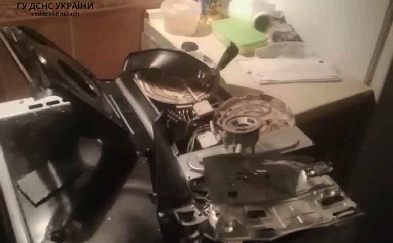 Вибух у Броварах в дев’ятиповерхівці: що кажуть в ДСНС