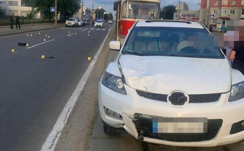 У Києві п’яний водій збив на смерть жінку на переході