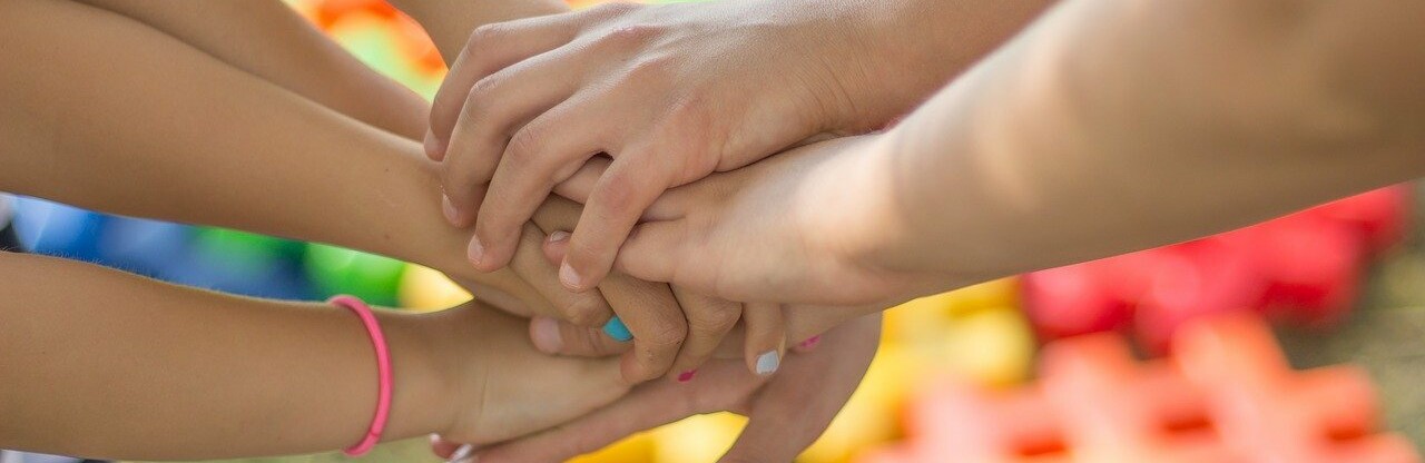 За рік Україна піднялася у світовому рейтингу щастя.